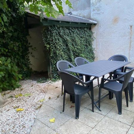 Malebranche - Maison En Hypercentre Avec Cour Amboise Exteriör bild